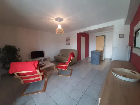 Appartement T2 Tout Confort Centre-Ville Vieux-Boucau avec Parking Privatif et Proche des Plages - Photo 15