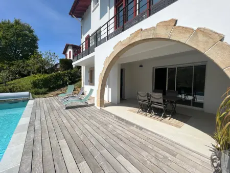 Charmant T3 avec piscine et parking dans maison basque - Photo 14