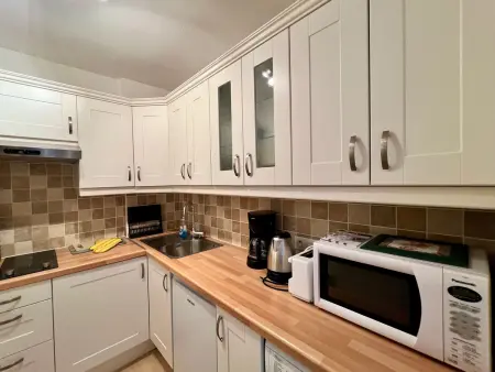 Charmant T2 à Arcachon, Proche Plage et Centre, Parking Privé, TV, WIFI, Terrasse - Photo 3