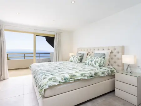 Luxueux Duplex Moderne avec Terrasse, Vue Mer et Wi-Fi 600 mb - Photo 3