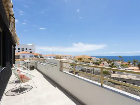 Luxueux Duplex Moderne avec Terrasse, Vue Mer et Wi-Fi 600 mb - Photo 5