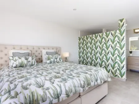 Luxueux Duplex Moderne avec Terrasse, Vue Mer et Wi-Fi 600 mb - Photo 18