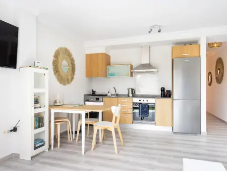 Appartement moderne en bord de mer avec balcon, parking et Wi-Fi - Photo 4