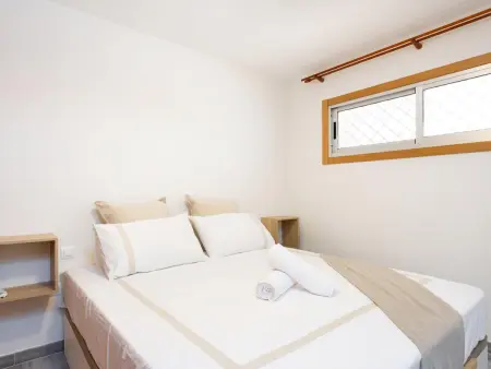 Appartement moderne en bord de mer avec balcon, parking et Wi-Fi - Photo 9