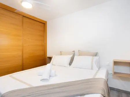 Appartement moderne en bord de mer avec balcon, parking et Wi-Fi - Photo 11