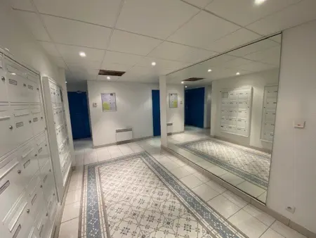 Appartement 2 chambres avec balcon et cuisine équipée - Photo 1