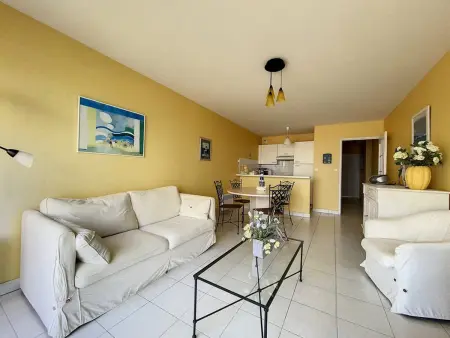 Appartement 2 chambres avec balcon et cuisine équipée - Photo 6