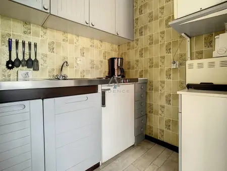 Charmant appartement avec balcon, 1 chambre, parking, à 500m du centre, 1km de la plage - Photo 5