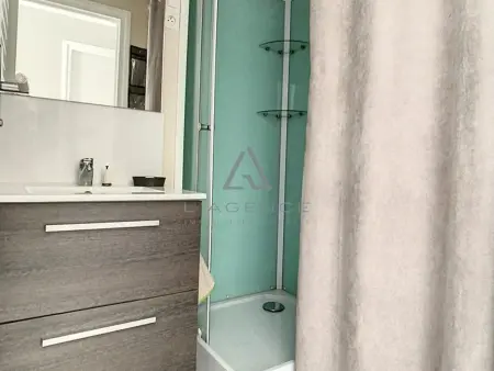 Studio rénové avec balcon, parking privé, proche centre-ville et plage - 2 pers - Photo 6