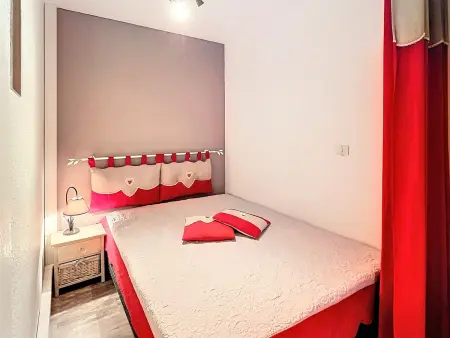 Confortable studio rénové près des pistes, balcon, accès piscine - Photo 8