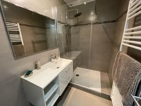 Appartement rénové 2 chambres avec piscine et tennis à La Croix Valmer - Photo 8