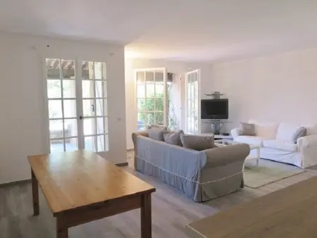 Mas rénové 2 chambres avec piscine à 1km de la plage de Gigaro - Photo 6