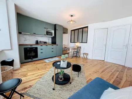 Appartement rénové, 1 chambre, 300m de la gare, près du centre de Granville - Photo 2