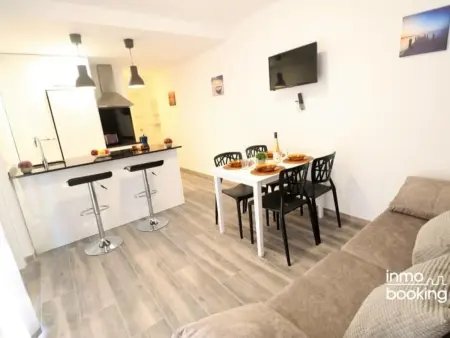 Appartement Design à 120m de la Plage avec Climatisation et Terrasse - Idéal Familles - Photo 1