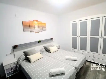Appartement Design à 120m de la Plage avec Climatisation et Terrasse - Idéal Familles - Photo 11