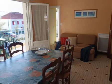 Appartement lumineux à 100m de la plage, balcon et animaux admis - Photo 3