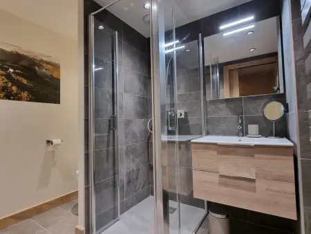 Appartement moderne au centre, 4 pers, parking, espace bien-être - Photo 5