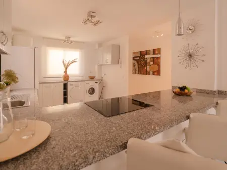 Brises de Mer Costa Adeje : Appartement Moderne avec Terrasse et 2 Chambres dans un Quartier Prisé - Photo 9