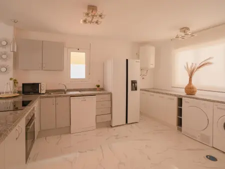 Brises de Mer Costa Adeje : Appartement Moderne avec Terrasse et 2 Chambres dans un Quartier Prisé - Photo 11