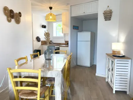 Appartement à Perros-Guirec avec Balcon Vue Mer et WIFI - Photo 2