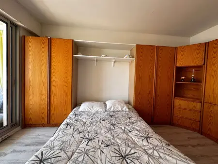 Studio rénové près de la plage avec Wi-Fi et animaux admis - Photo 8
