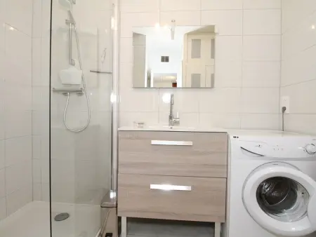 Bel Appartement T2 avec Loggia à 2 Min des Thermes, Wi-Fi, Classé 2 Étoiles - Photo 12