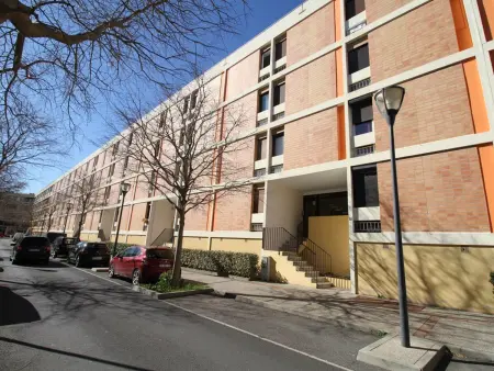 Bel Appartement T2 avec Loggia à 2 Min des Thermes, Wi-Fi, Classé 2 Étoiles - Photo 17