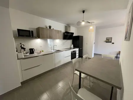 Appartement de Standing pour 4 Pers avec Jardin et Piscine à 500m de la Plage - Photo 4
