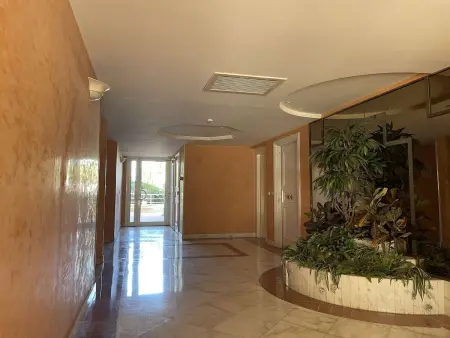 Appartement 2P à Juan les Pins : emplacement idéal, parking, terrasses, proche plage et commerces - Photo 14