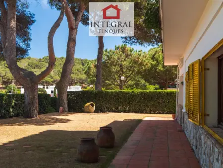 Superbe Appartement à Palamós: 3 Chambres, Terrasse, Piscine, Parking et Proche Plage - Photo 33