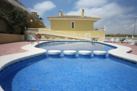 Casa Opalo, Maison de vacances pittoresque avec piscine - Photo 1