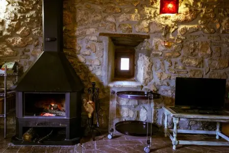 Can Guilella, Manoir à Montmajor avec Piscine et Forêt - Photo 8