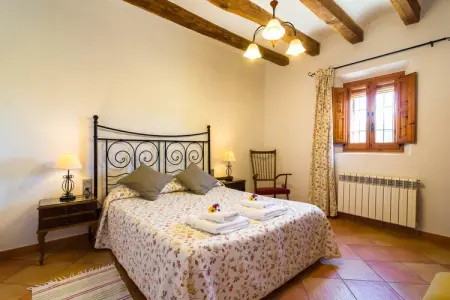 La Masia de Cal Badia, Luxueuse demeure en Catalogne avec jardin et vue panoramique - Photo 18
