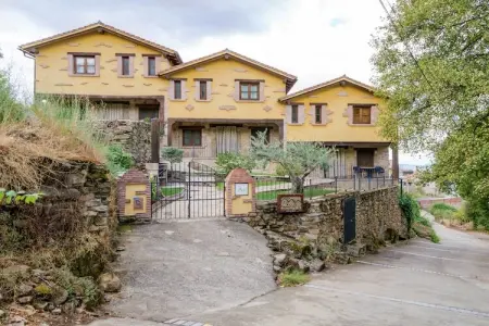 Casas Rurales Acebuche Picual, Retraite au bord du lac à Casas del Monte - Photo 2