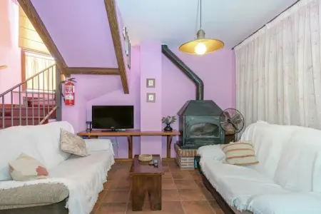 Casas Rurales Acebuche Picual, Retraite au bord du lac à Casas del Monte - Photo 5