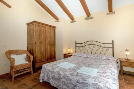 Casas Rurales Acebuche Picual, Retraite au bord du lac à Casas del Monte - Photo 14