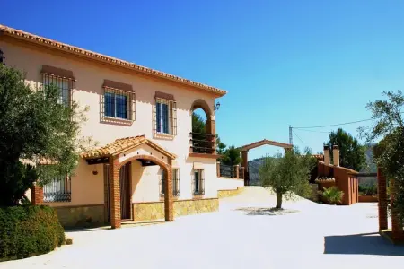 Casa Los Olivos, Villa rustique avec piscine à Alora - Photo 6