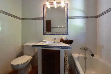 Las Cerezas, Villa ensoleillée à Casares avec piscine - Photo 16