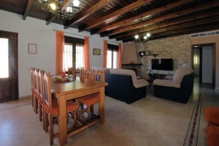 Villa Alejandro, Villa Familiale avec Jardin - Photo 3