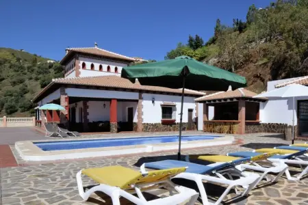 Villa Alejandro, Villa Familiale avec Jardin - Photo 8