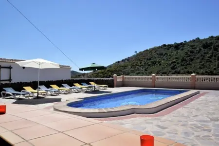 Villa Alejandro, Villa Familiale avec Jardin - Photo 10