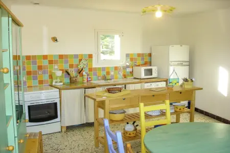 Azahia - TALAIRAN, Maison Talairan avec Piscine et Barbecue - Photo 3