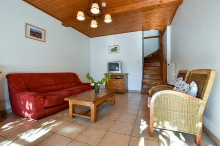 Maison près des volcans d'Auvergne, Nid familial de Vic-sur-Cère - Photo 9