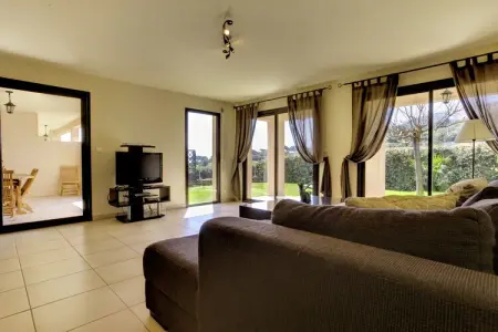 Coggia, Villa moderne à Coggia avec balcon - Photo 5