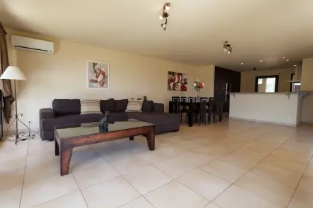 Coggia, Villa moderne à Coggia avec balcon - Photo 6