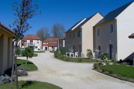 Résidence Le Hameau du Moulin 2, Appartement en France avec Vue sur Piscine - Photo 5