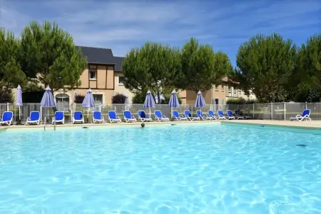Résidence Le Hameau du Moulin 3, Appartement en France avec Vue sur Piscine - Photo 13