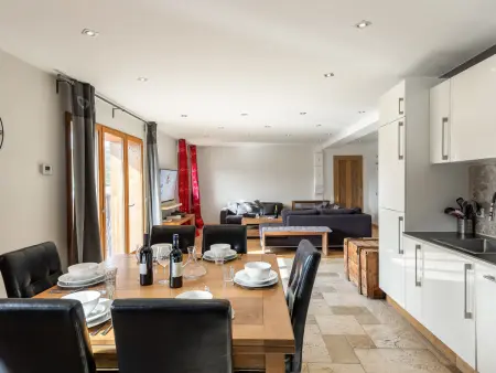 Appartement spacieux 6 pers, terrasse sauna proche pistes - Photo 3