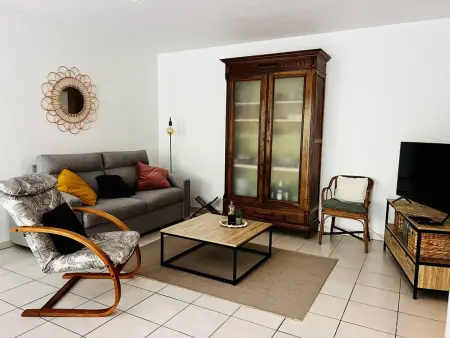 Cambo-les-Bains : Appartement T2 calme avec terrasse, parking, Internet - Photo 2