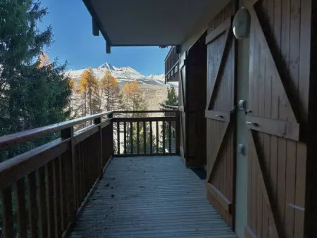 Appartement cosy 3 pièces, avec balcon et piscine, proche des pistes et commodités à La Plagne Tarentaise - Photo 10
